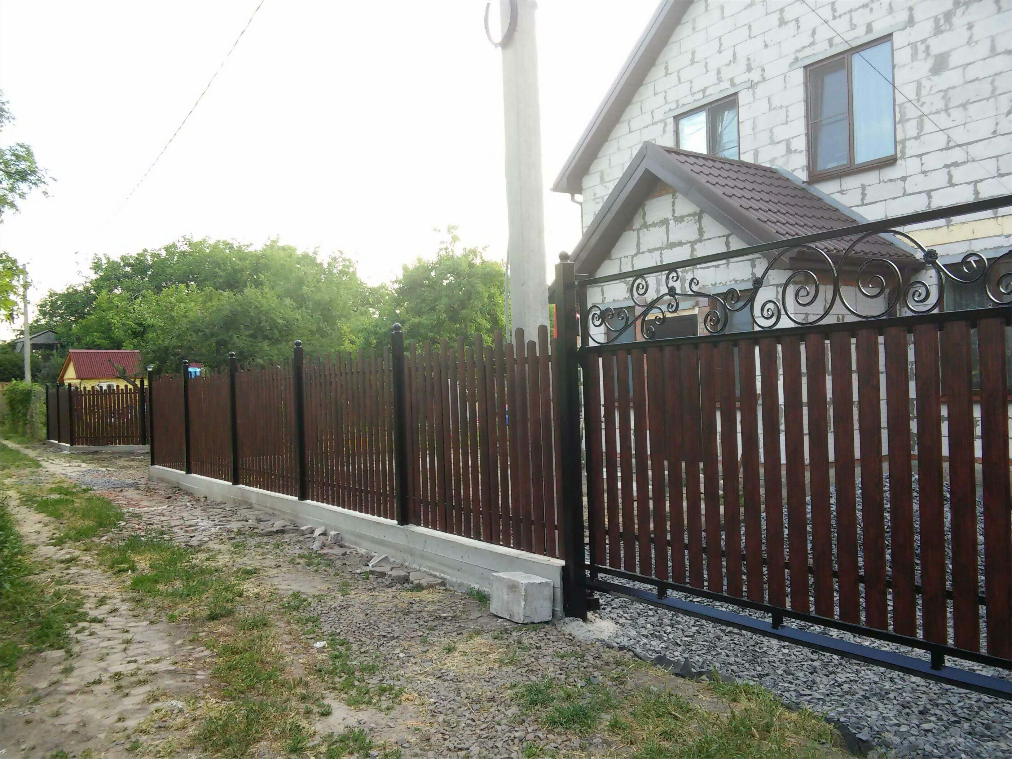 Забор из штакетника 90м фото1 в Калуге
