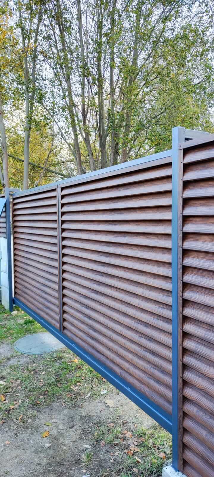 забор-жалюзи с ламелями еврожалюзи printech каштан фото3 в Калуге