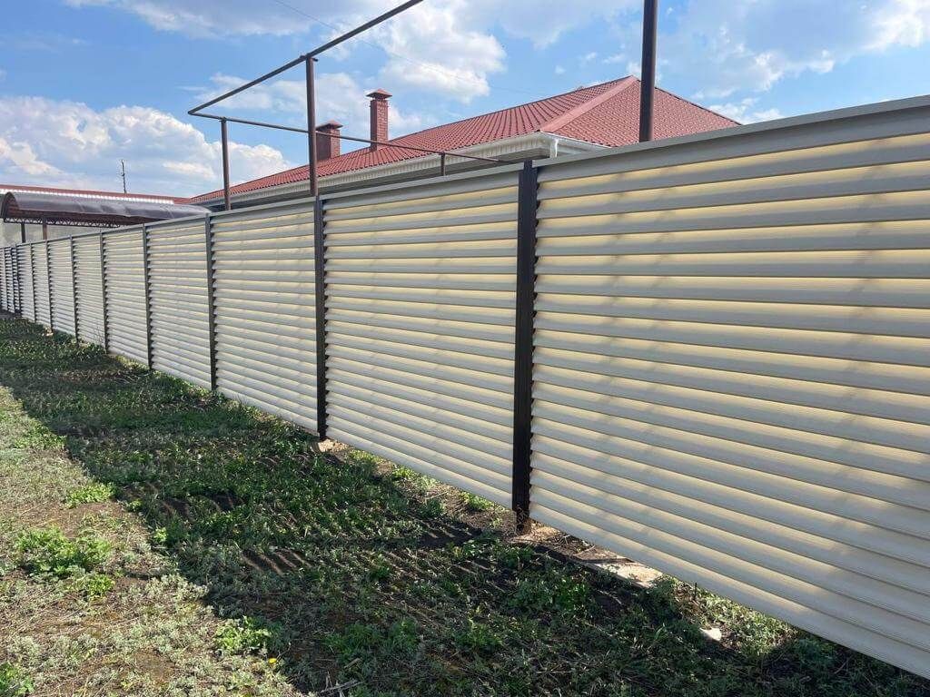 Забор из ламелей Еврожалюзи 25м RAL1015/1015 Слоновая Кость двусторонний фото 2 в Калуге