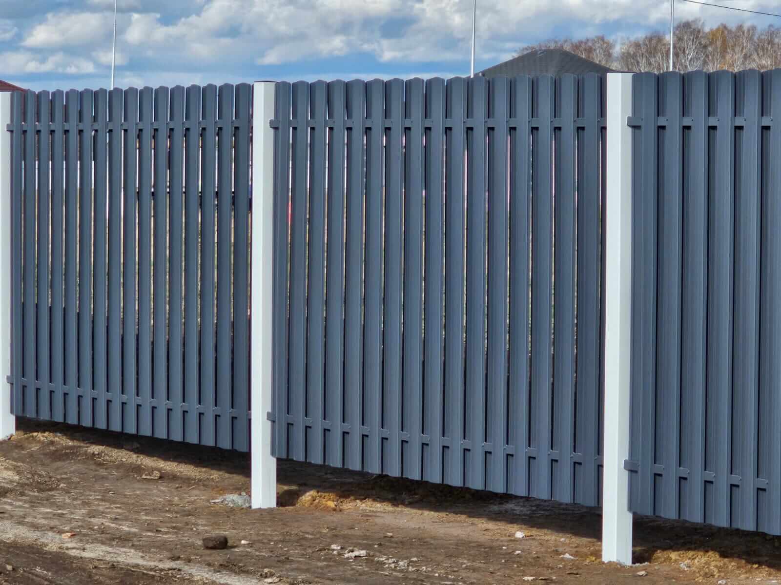 Забор из евроштакетника 234м RAL7024/7024 Серый Графит двусторонний фото 1 в Калуге