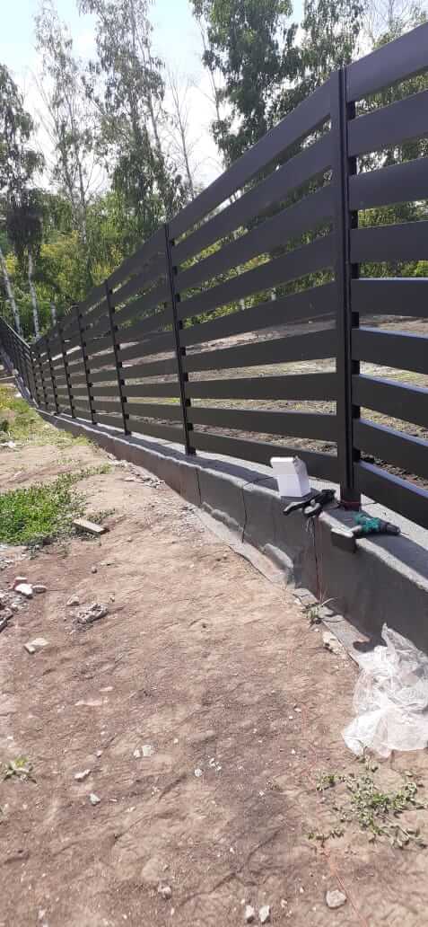 Забор-ранчо из металлопланкена 48м RAL9005 Черный МАТТЕ фото 1 в Калуге