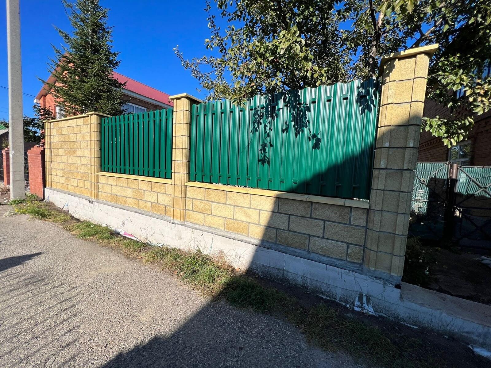 Забор из евроштакетника 22м RAL6005/6005 Зеленый Мох двусторонний фото 4 в Калуге