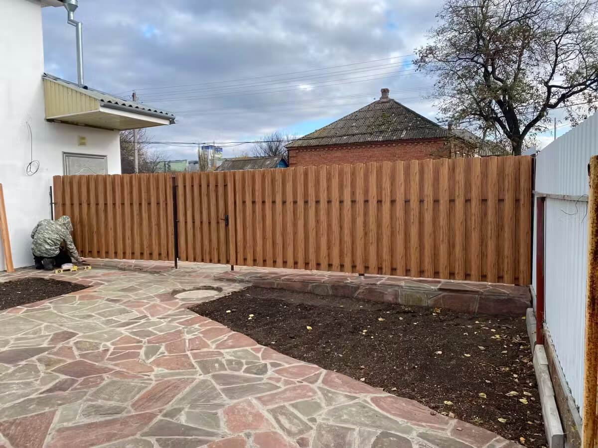 Забор из евроштакетника 7м Кипарис 2хPrintech двусторонний в Калуге