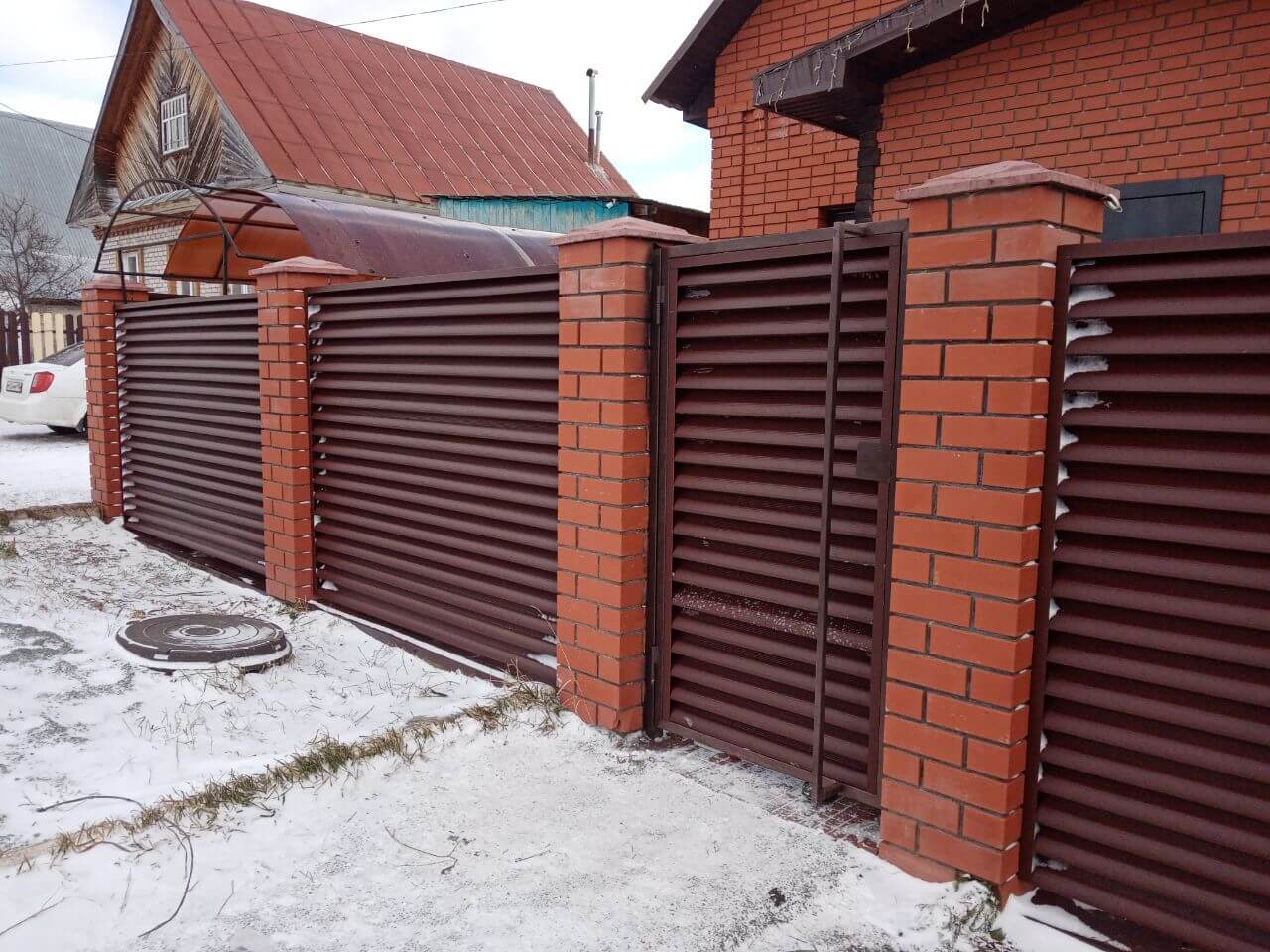 Забор из ламелей еврожалюзи 12м RAL8017/8017 Шоколад двусторонний МАТТЕ фото 2 в Калуге