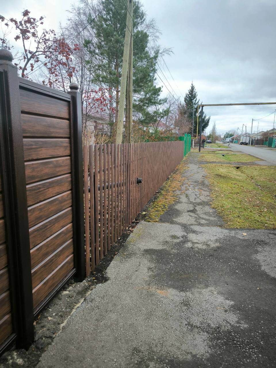 Забор из металлосайдинга Евро-Брус 46м Античное Дерево Принтек фото 3 в Калуге