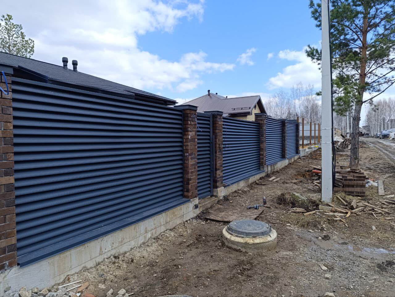 Забор из ламелей Еврожалюзи 34м RAL7024 Серый Графит МАТТЕ фото 1 в Калуге