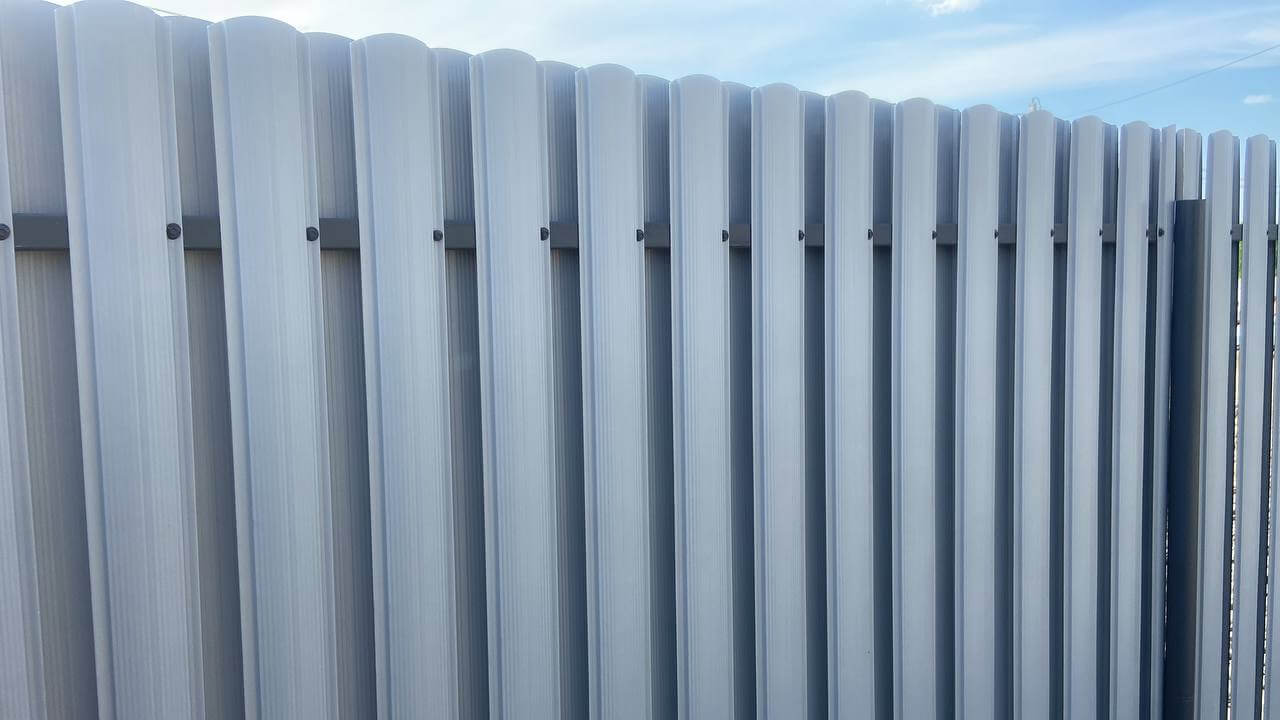 Забор из евроштакетника 16м RAL7024 Серый Графит фото 4 в Калуге