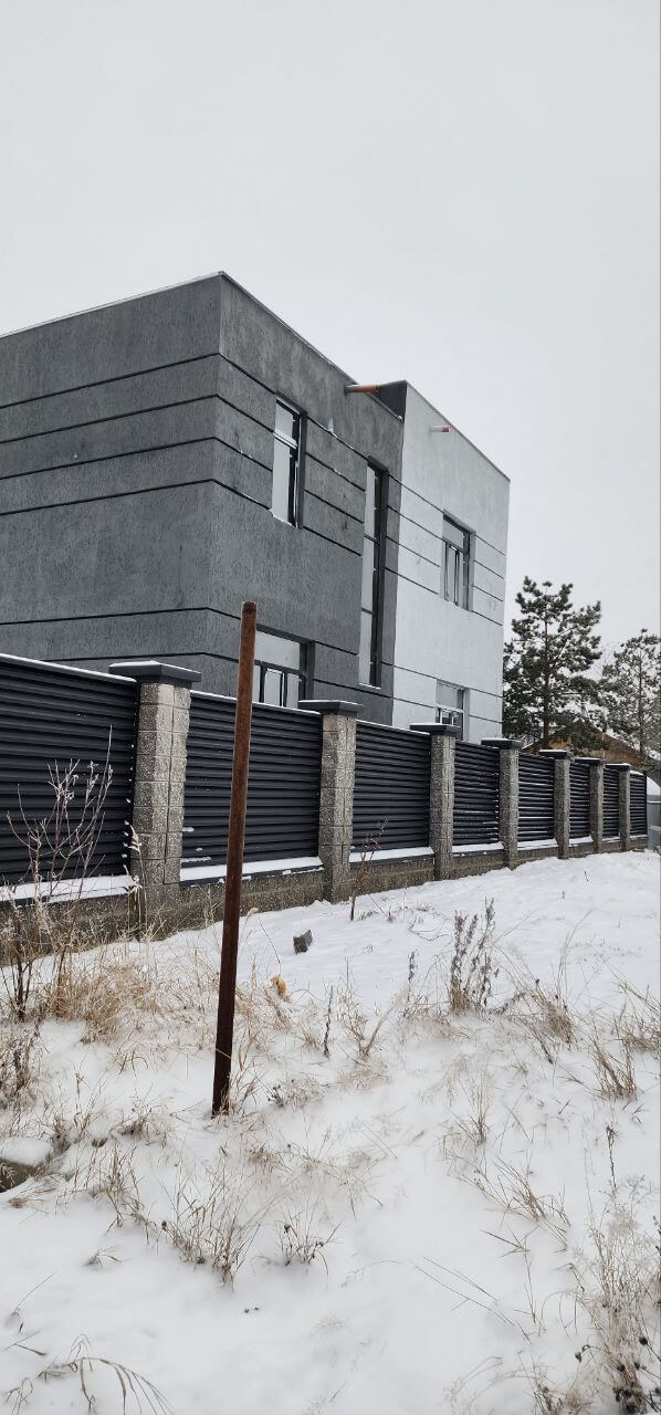 Забор-жалюзи из ламелей ЭКО-Z 66м RAL9005/9005 Черный двусторонний МАТТЕ фото 1 в Калуге