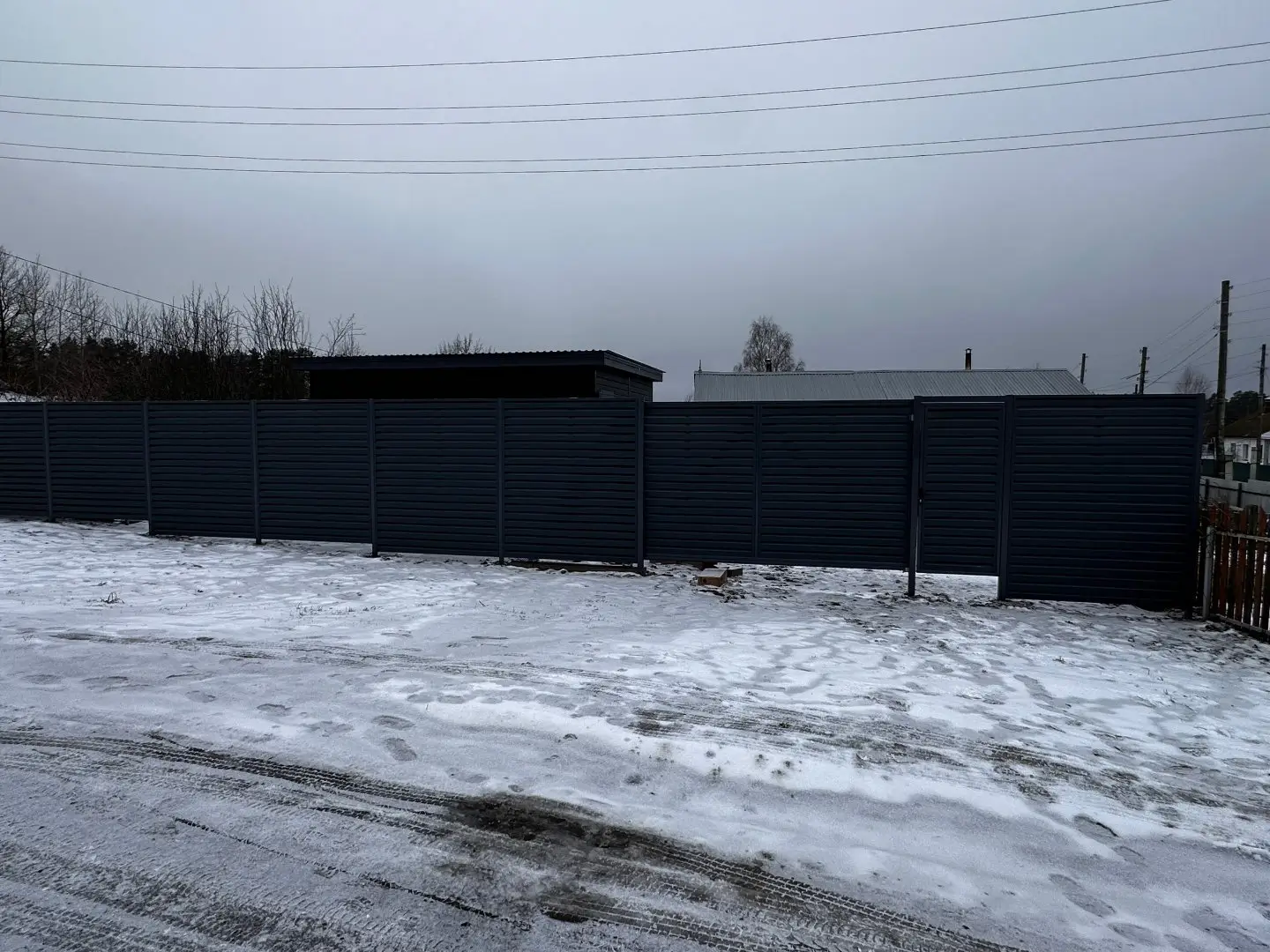 Забор-жалюзи из ламелей Хай-Тек 20м RAL7024/7024 Серый Графит двусторонний МАТТЕ фото 1 в Калуге