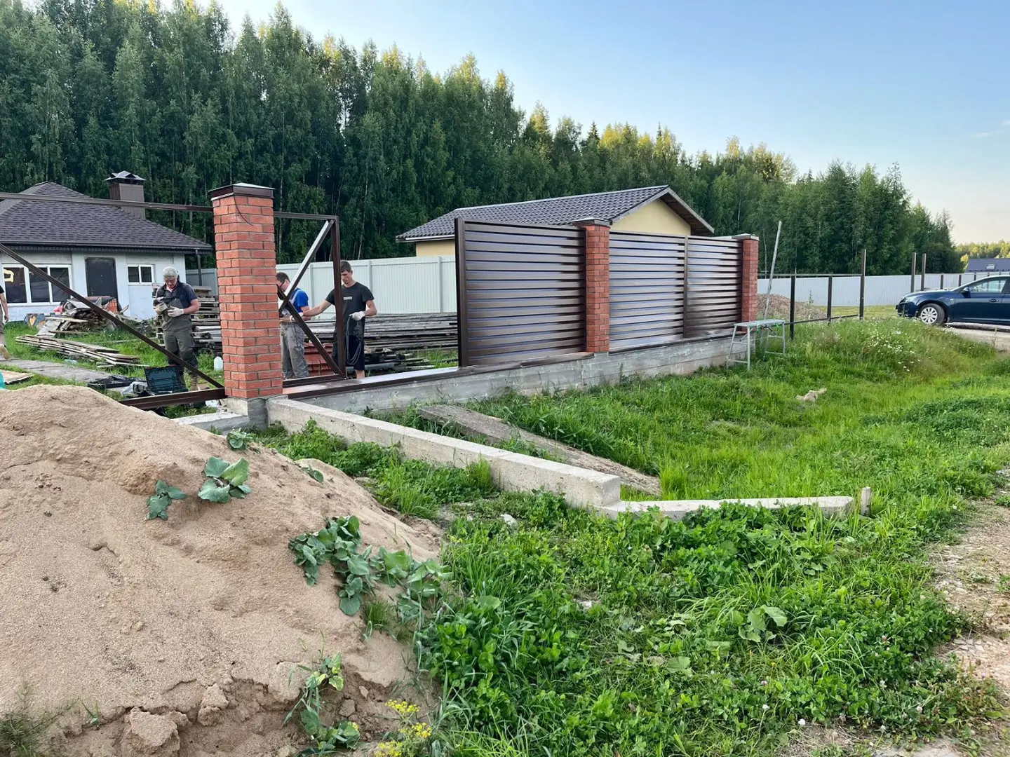 Забор-жалюзи из ламелей Хай-Тек 26м RAL8017/8017 Шоколад двусторонний фото 3 в Калуге