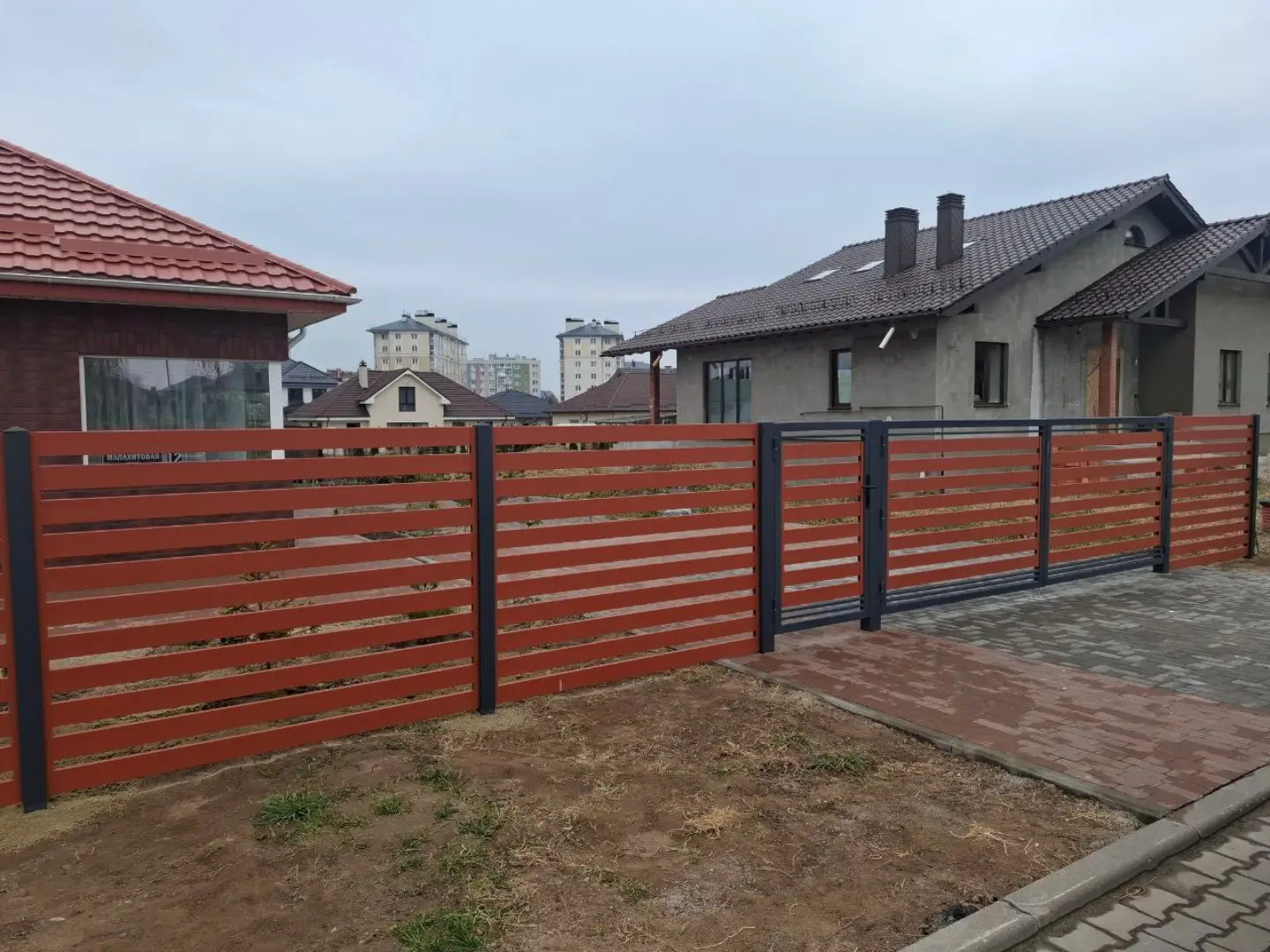 Забор-ранчо из металлопланкена 18м RAL8004 Терракотовый в Калуге