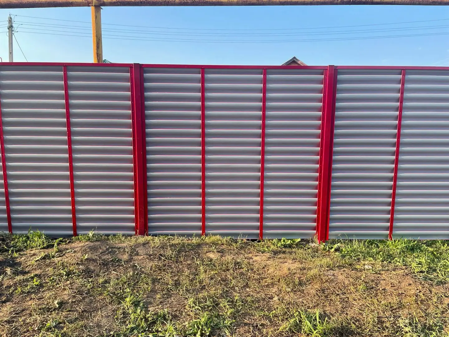 Забор-жалюзи из ламелей Еврожалюзи 24м RAL3003 Рубин фото 5 в Калуге